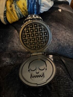 Black Skull Novelty Waffle Maker - Electric Mini Waffle Iron
